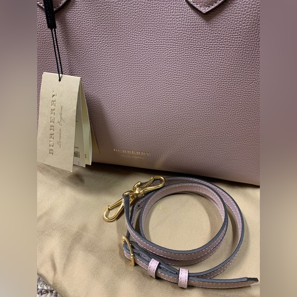 Burberry Dust Pink Satchel Crossbody
Medium Bag NWT - Picture 2 of 6